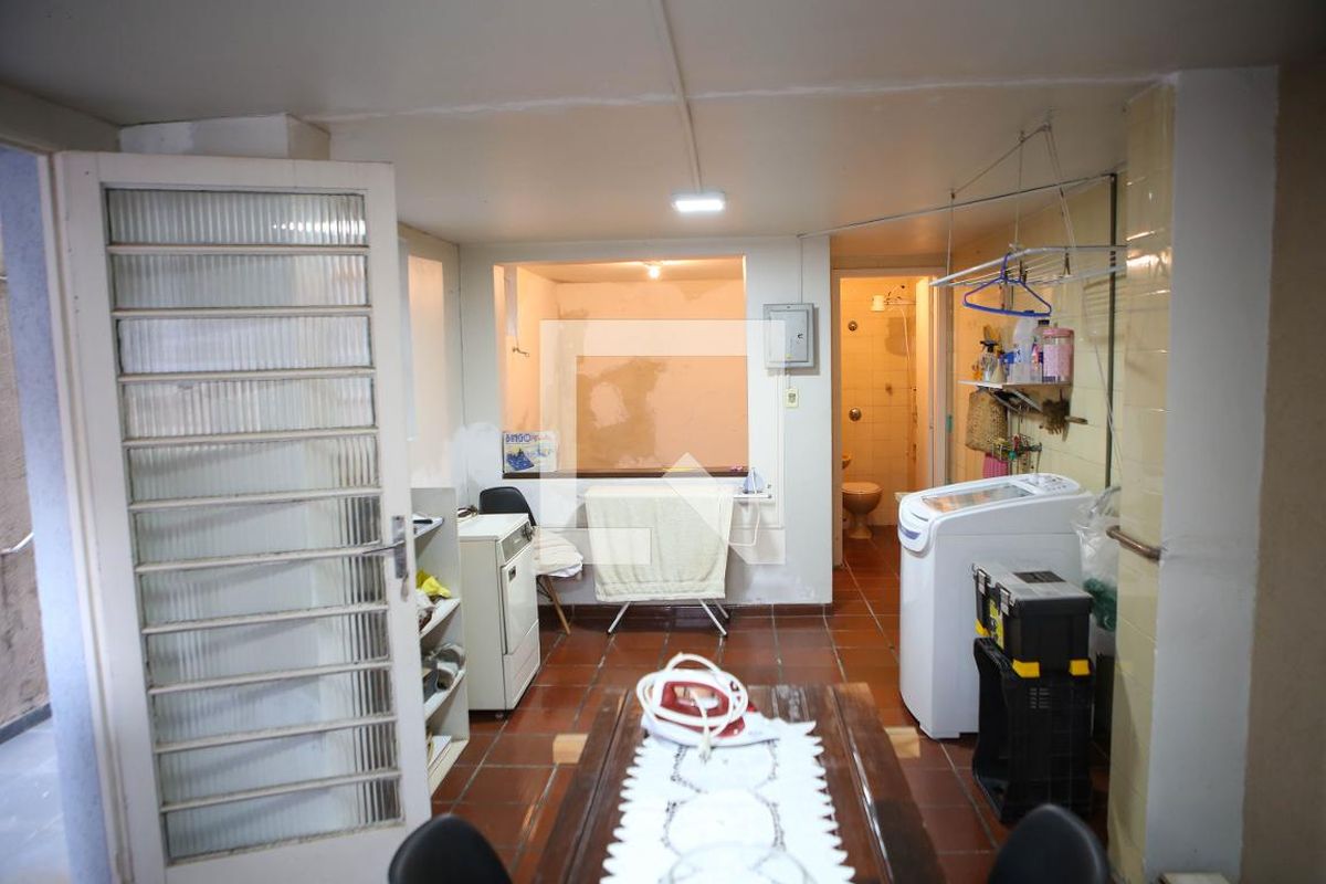 Casa, 3 quartos, 218 m² - Foto 56