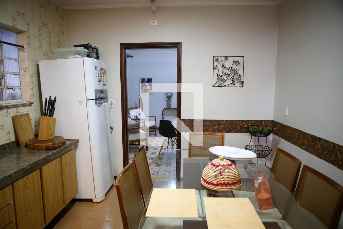 Casa, 3 quartos, 218 m² - Foto 50