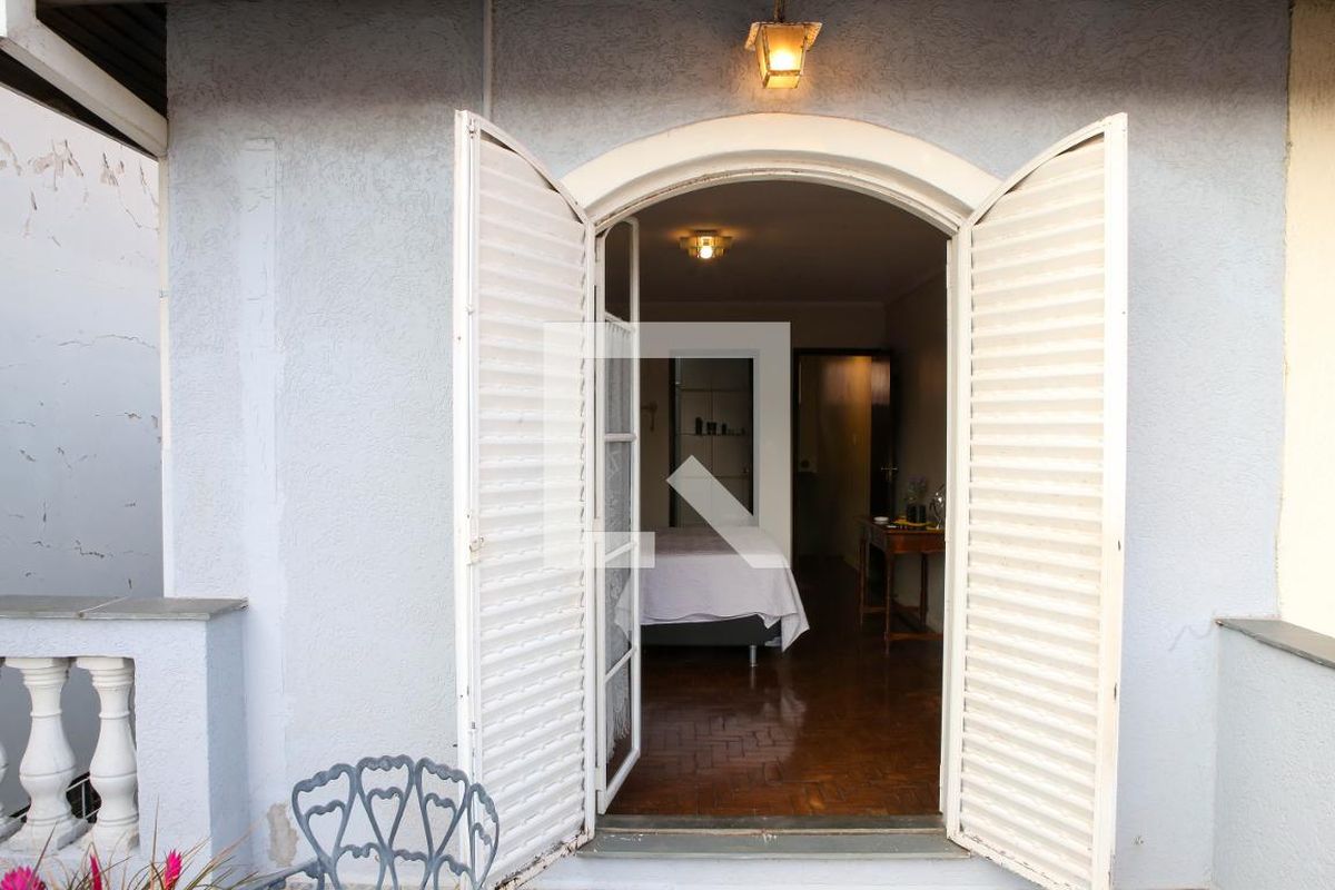 Casa, 3 quartos, 218 m² - Foto 14