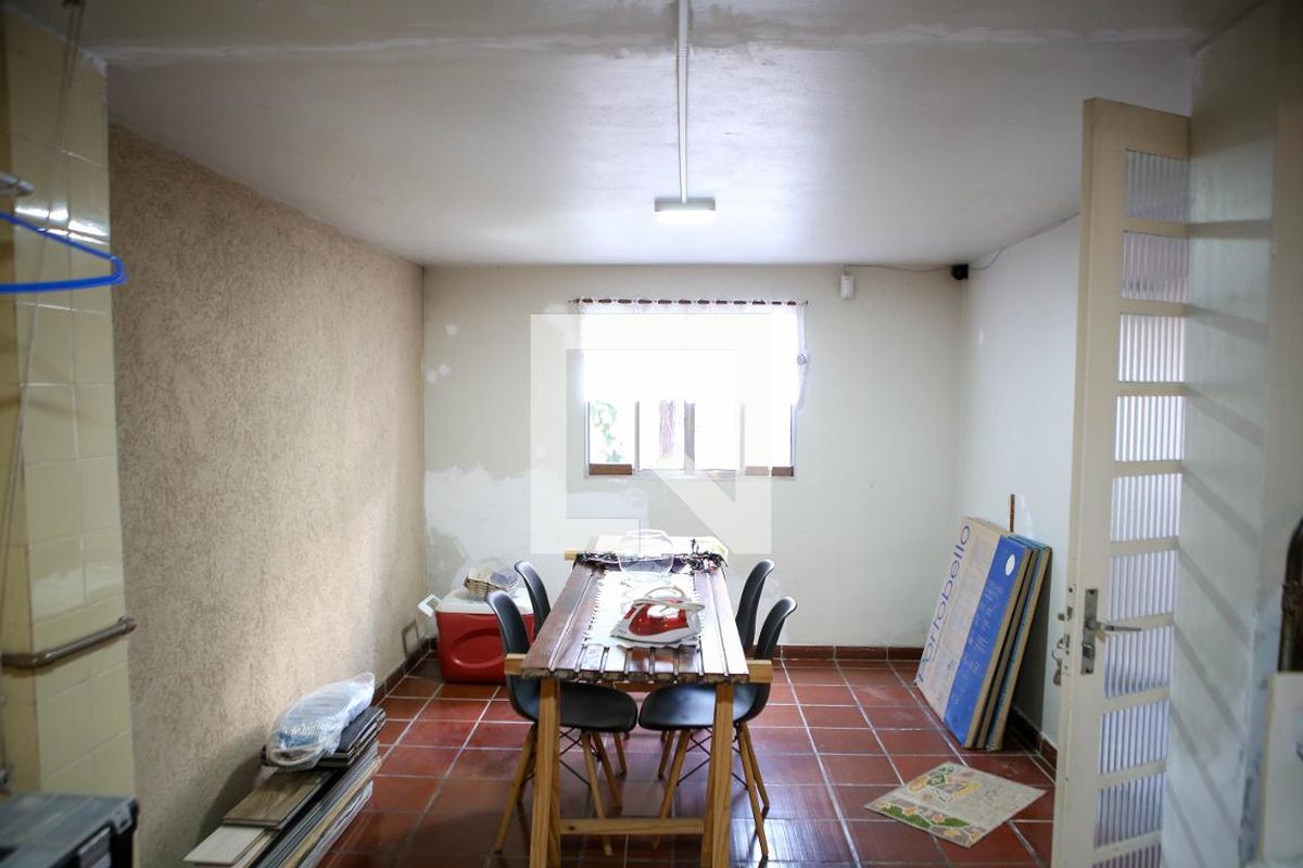 Casa, 3 quartos, 218 m² - Foto 58