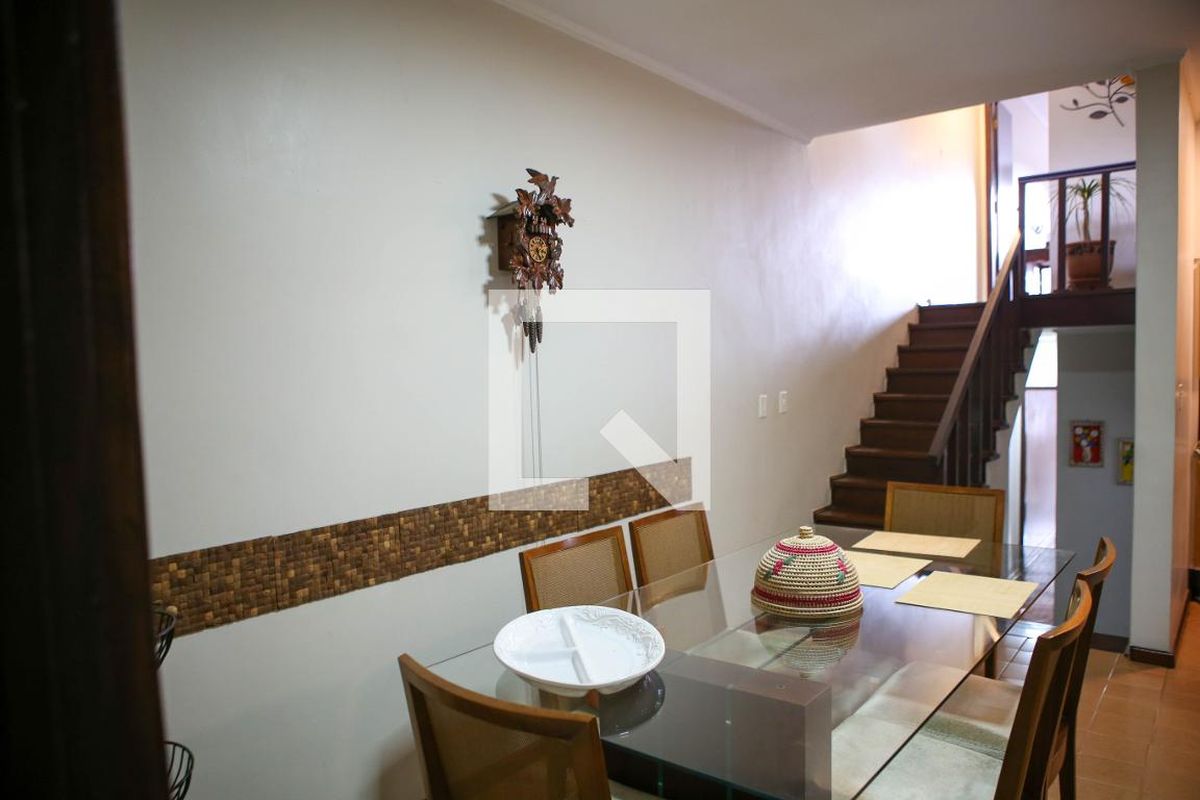 Casa, 3 quartos, 218 m² - Foto 52