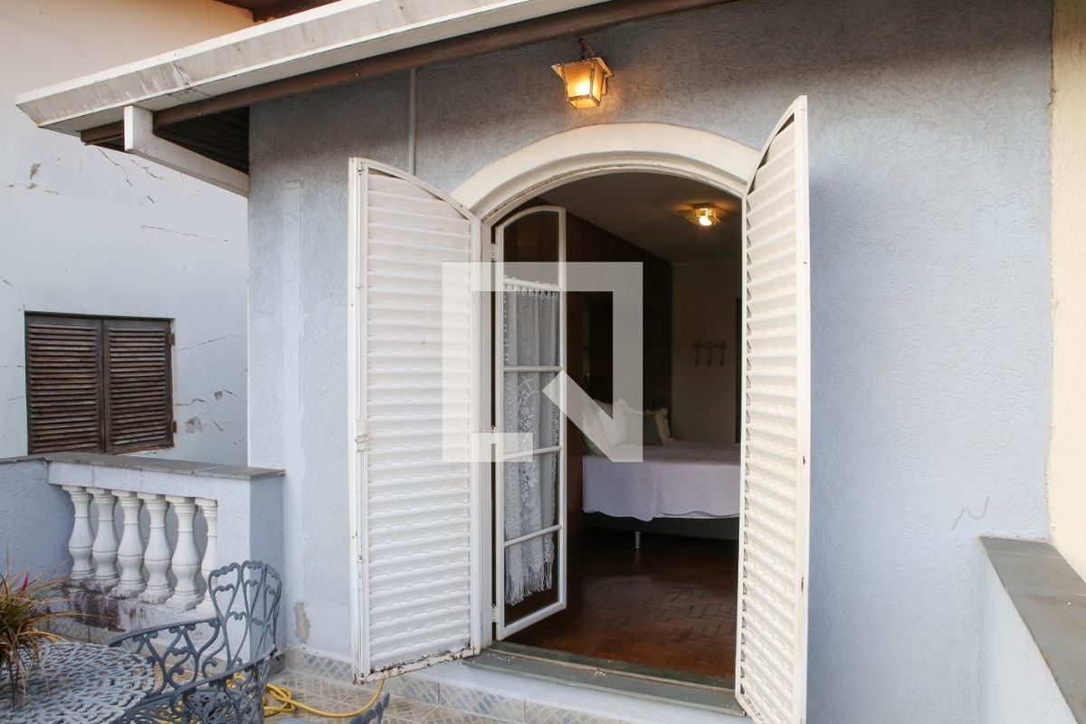Casa, 3 quartos, 218 m² - Foto 13