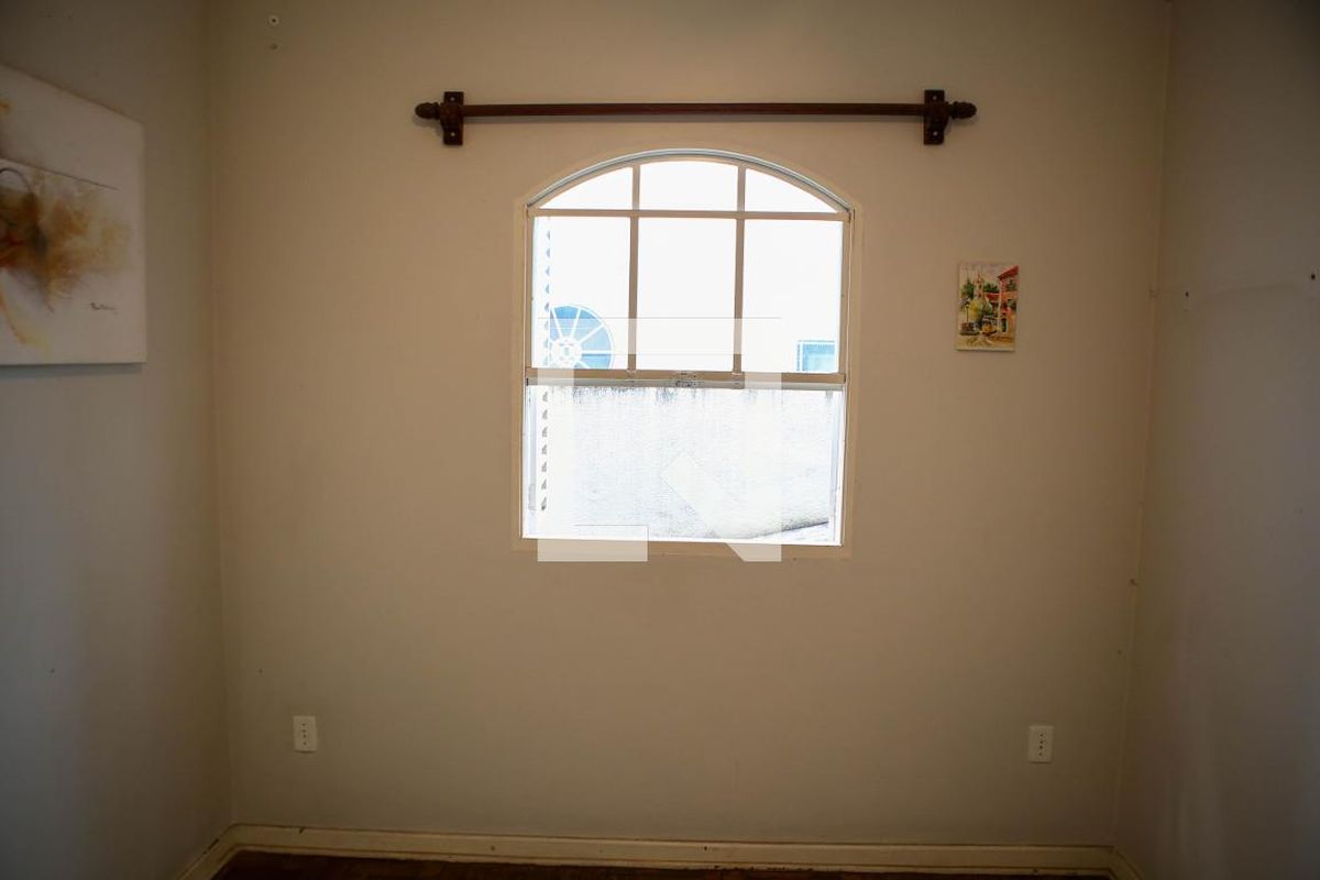 Casa, 3 quartos, 218 m² - Foto 35