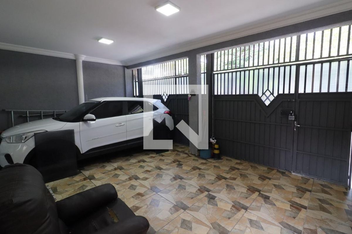 Casa, 4 quartos, 225 m² - Foto 46