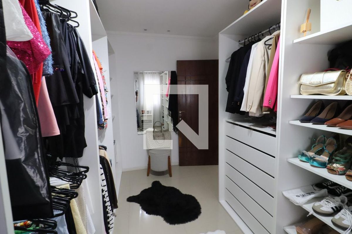 Casa, 4 quartos, 225 m² - Foto 14