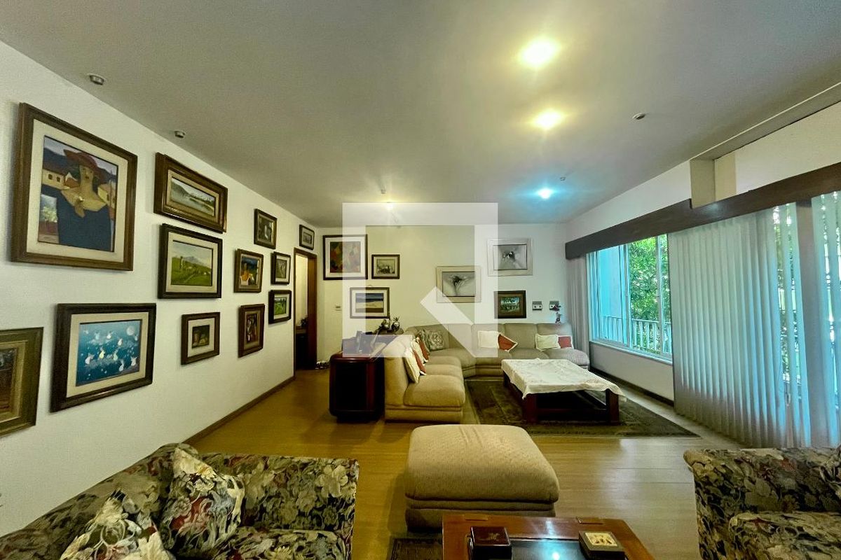Apartamento, 3 quartos, 145 m² - Foto 1