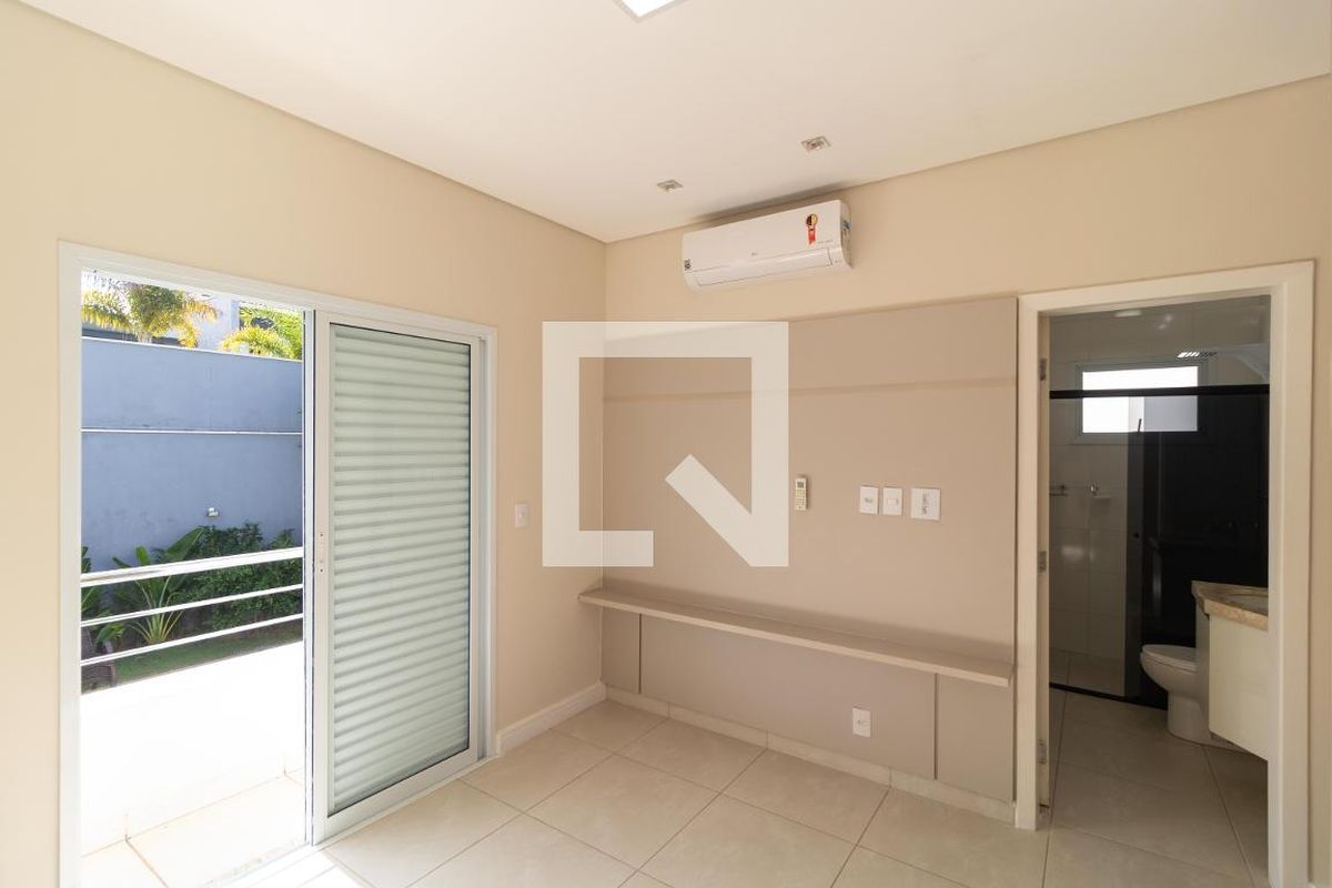 Casa à Venda - Swiss Park, 3 Quartos,  270 m2 em , Campinas - sp | SoloBR