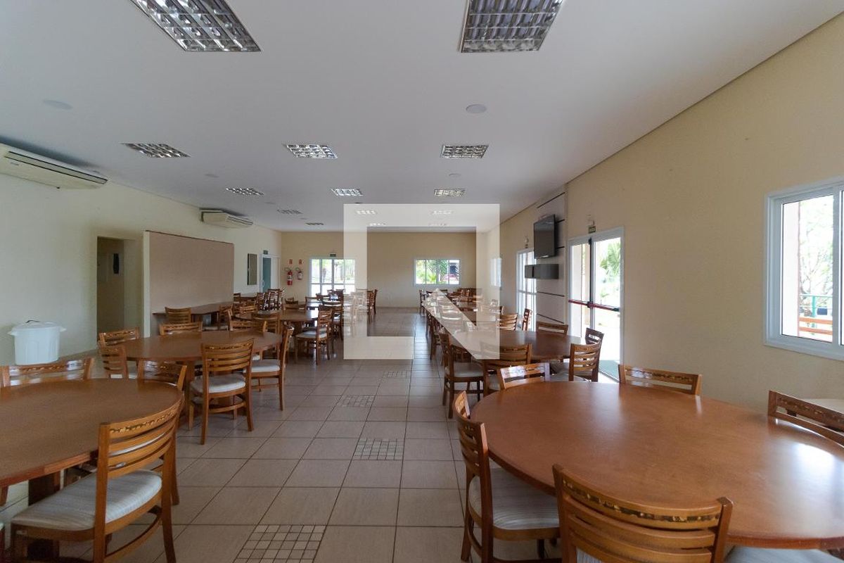 Casa à Venda - Swiss Park, 3 Quartos,  270 m2 em , Campinas - sp | SoloBR