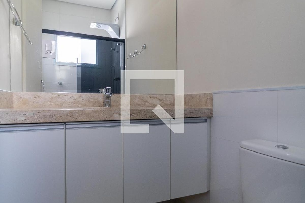 Casa à Venda - Swiss Park, 3 Quartos,  270 m2 em , Campinas - sp | SoloBR