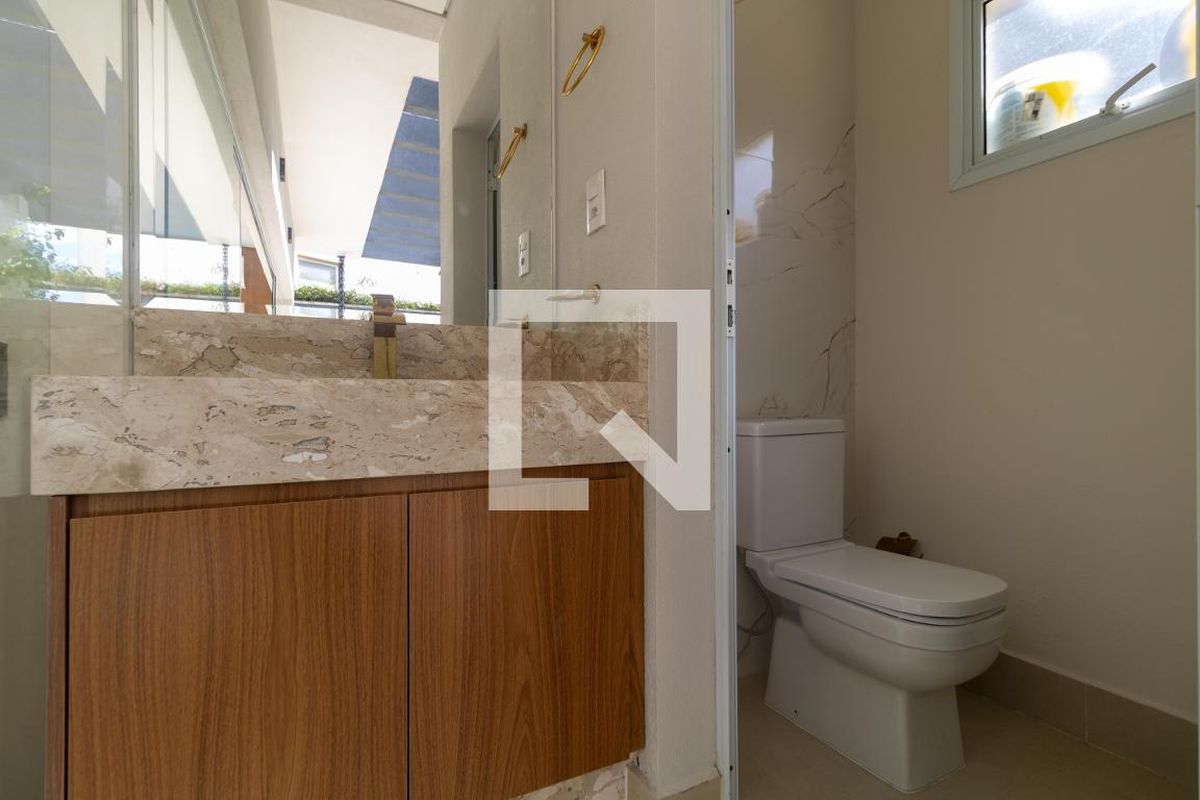 Casa à Venda - Swiss Park, 3 Quartos,  270 m2 em , Campinas - sp | SoloBR
