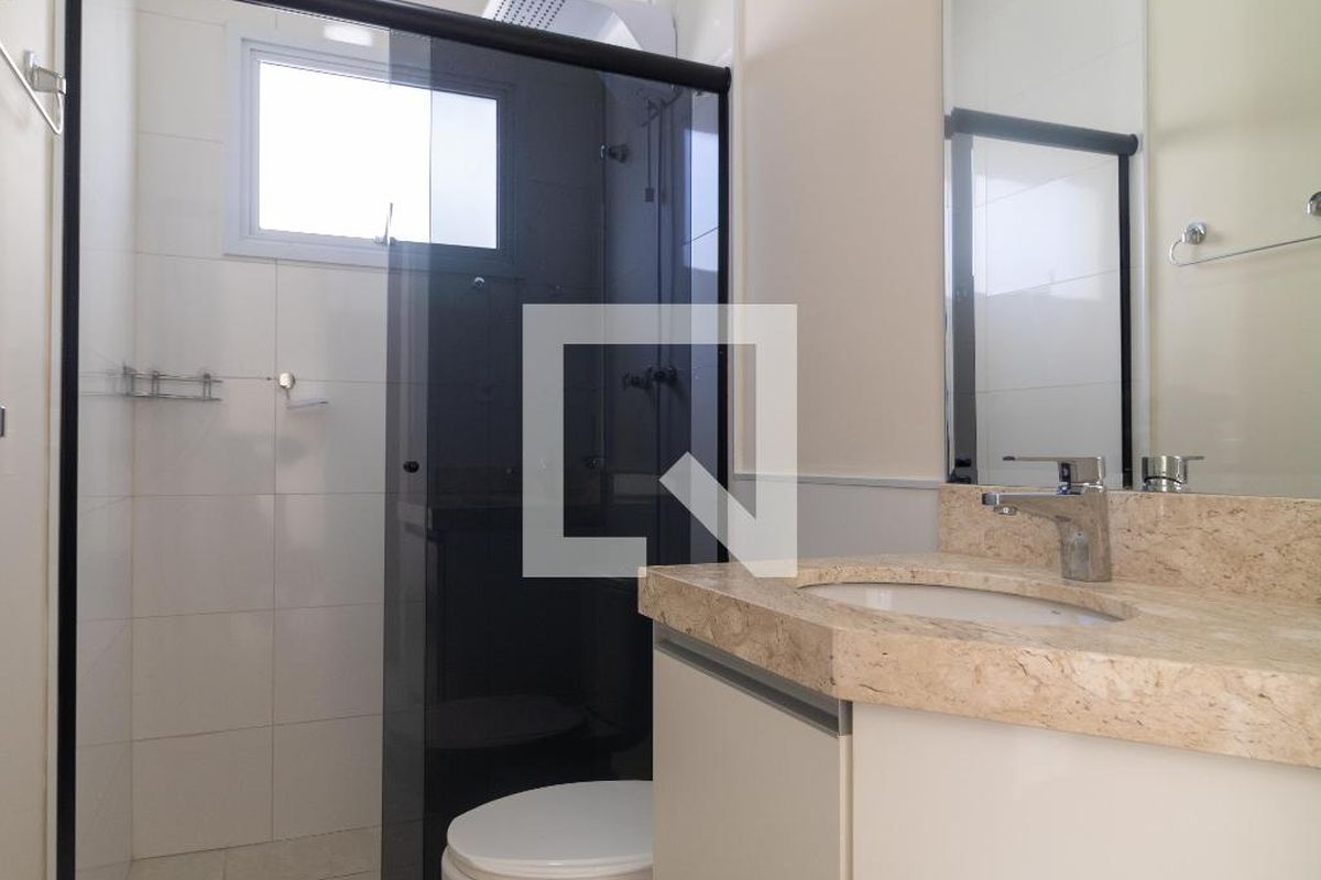 Casa à Venda - Swiss Park, 3 Quartos,  270 m2 em , Campinas - sp | SoloBR