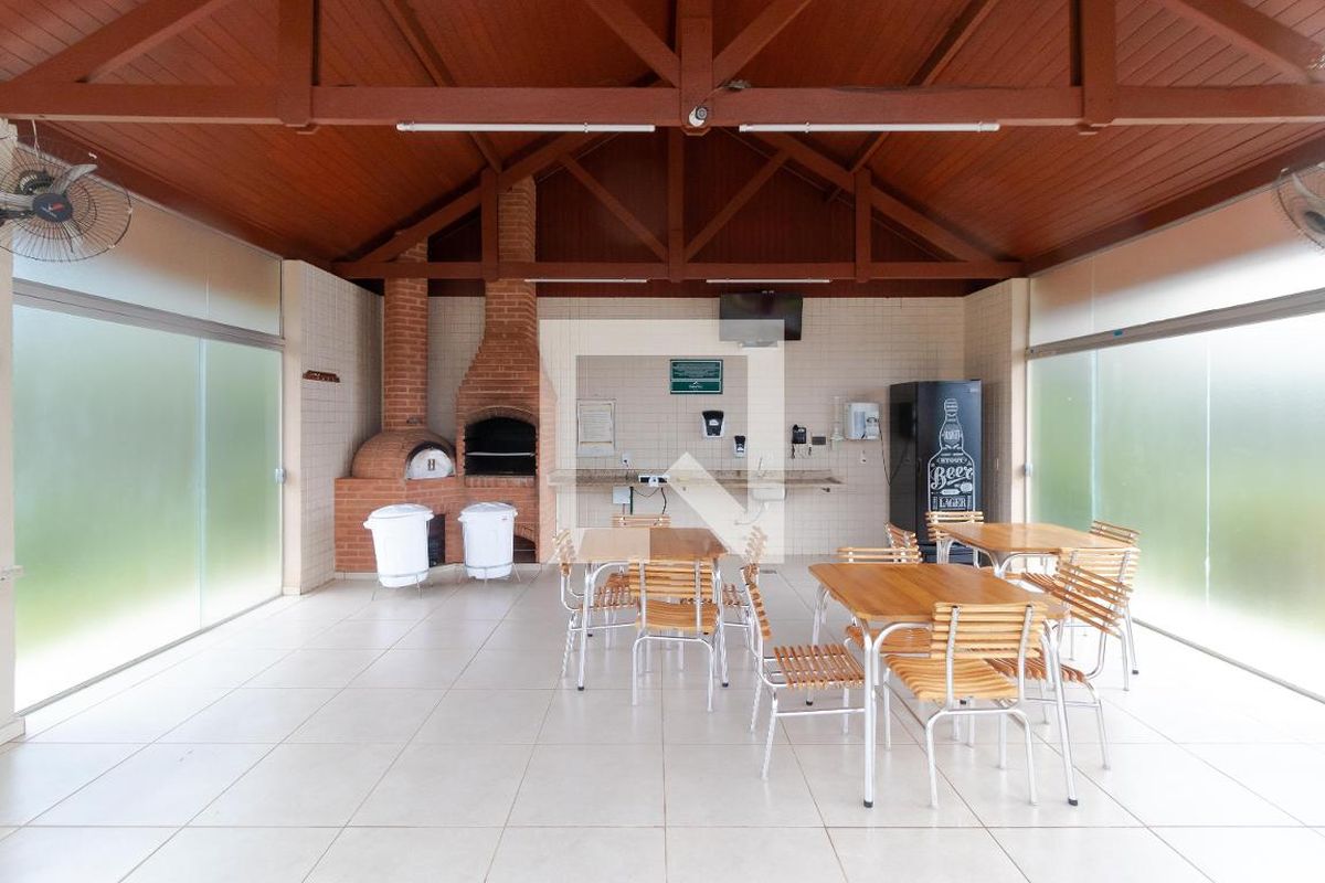 Casa à Venda - Swiss Park, 3 Quartos,  270 m2 em , Campinas - sp | SoloBR