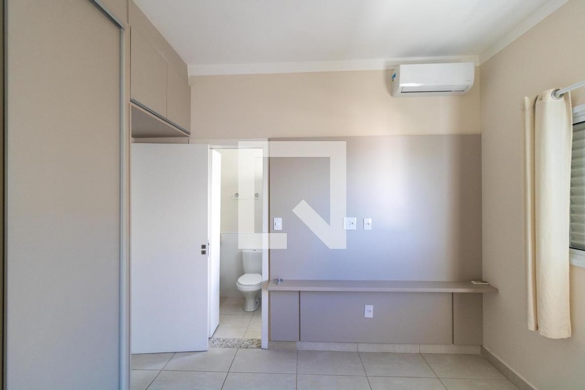 Casa à Venda - Swiss Park, 3 Quartos,  270 m2 em , Campinas - sp | SoloBR