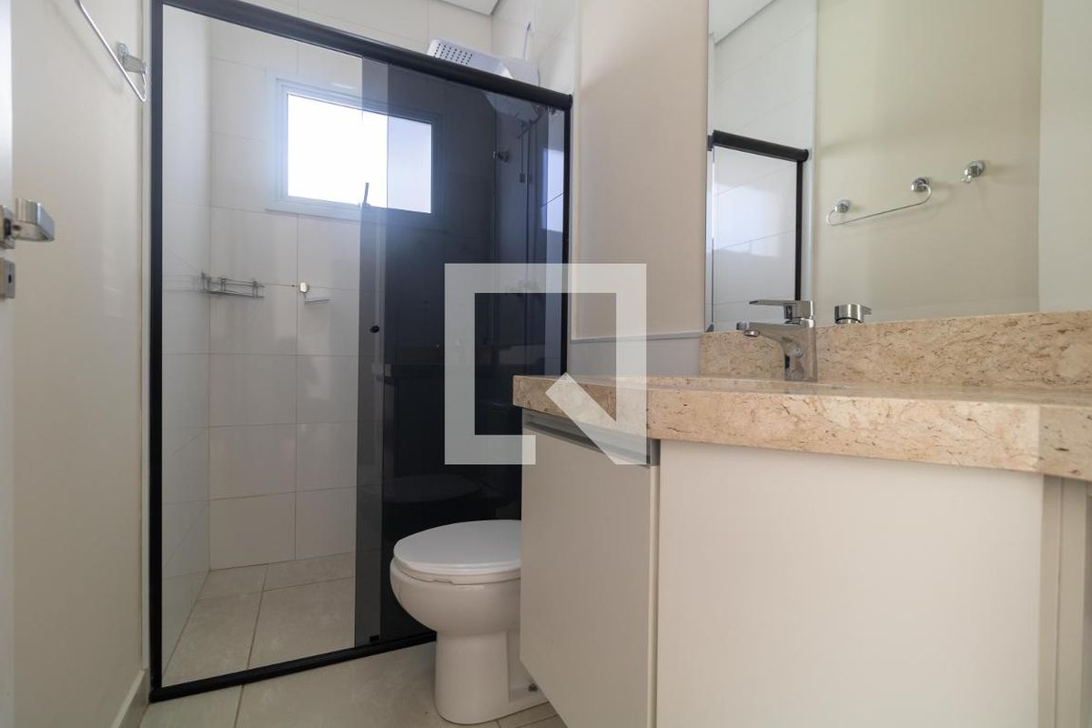 Casa à Venda - Swiss Park, 3 Quartos,  270 m2 em , Campinas - sp | SoloBR