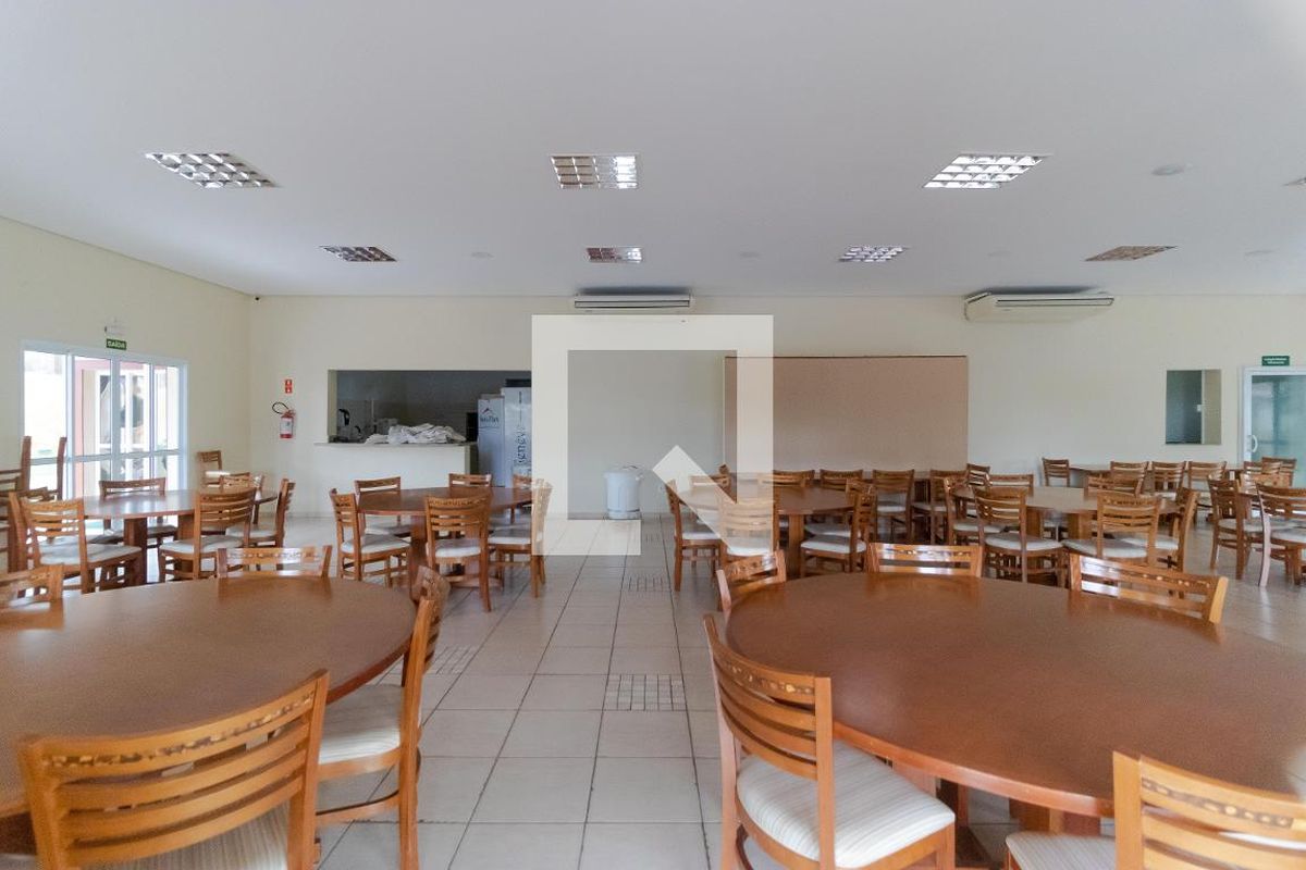 Casa à Venda - Swiss Park, 3 Quartos,  270 m2 em , Campinas - sp | SoloBR