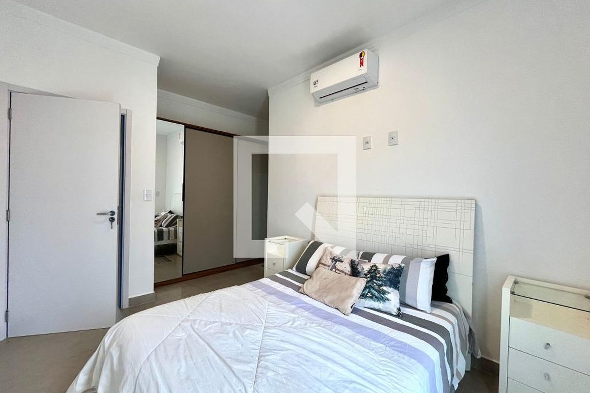 Casa à Venda - Mansões Santo Antônio, 2 Quartos,  100 m2 em , Campinas - sp | SoloBR