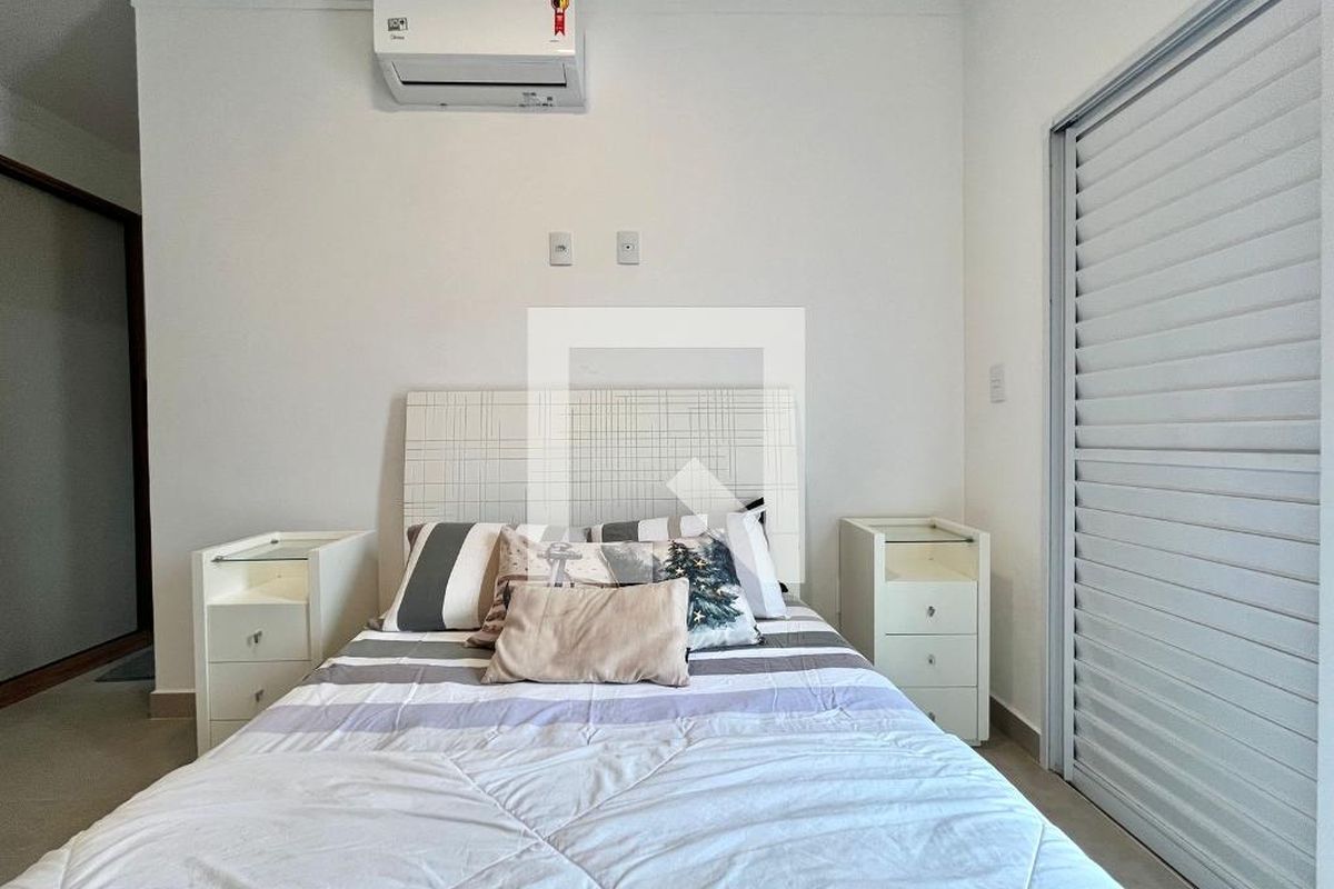 Casa à Venda - Mansões Santo Antônio, 2 Quartos,  100 m2 em , Campinas - sp | SoloBR