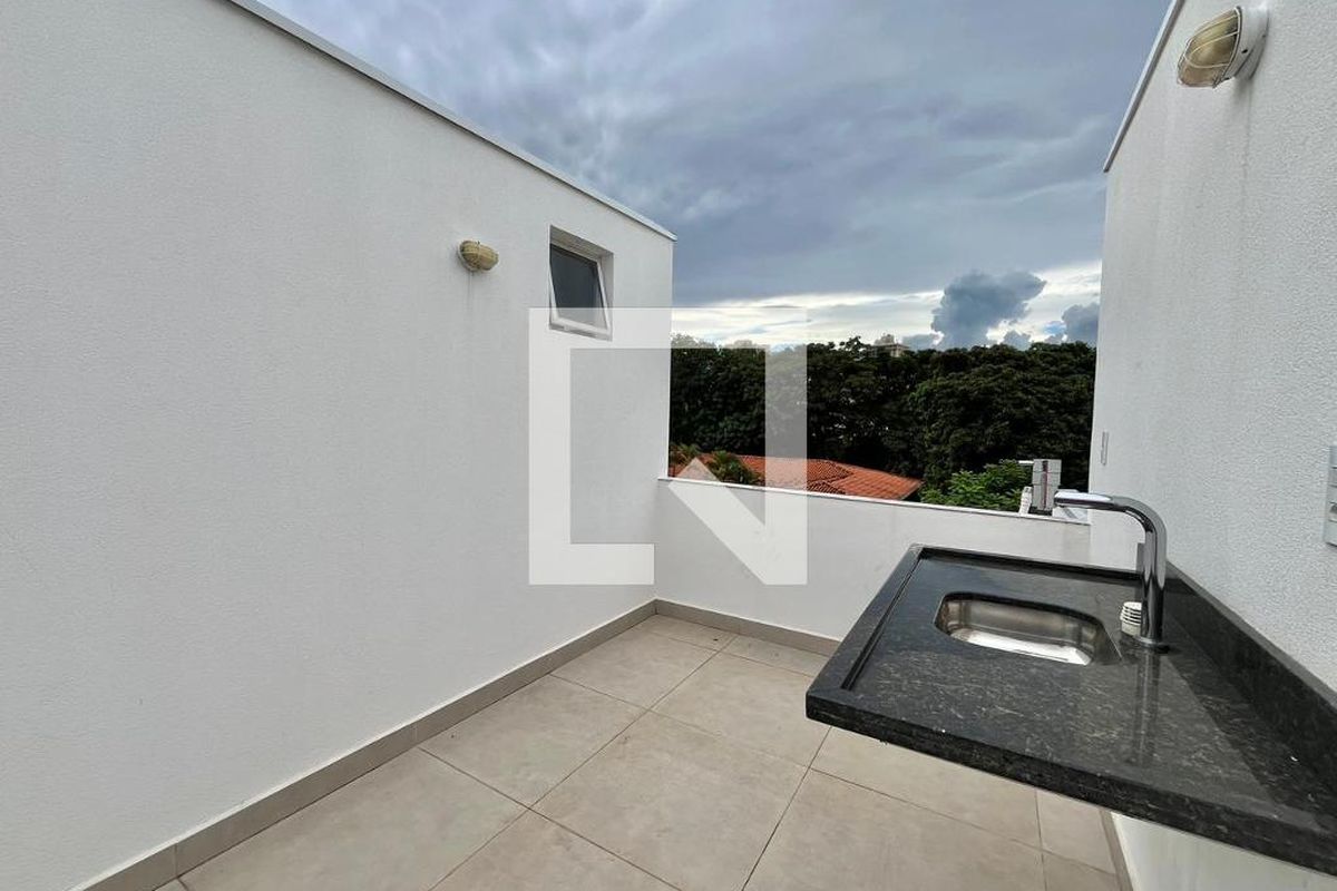 Casa à Venda - Mansões Santo Antônio, 2 Quartos,  100 m2 em , Campinas - sp | SoloBR