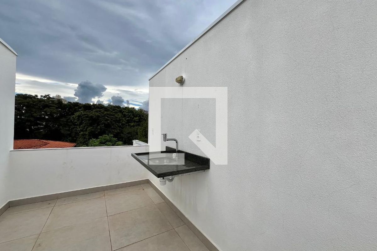 Casa à Venda - Mansões Santo Antônio, 2 Quartos,  100 m2 em , Campinas - sp | SoloBR