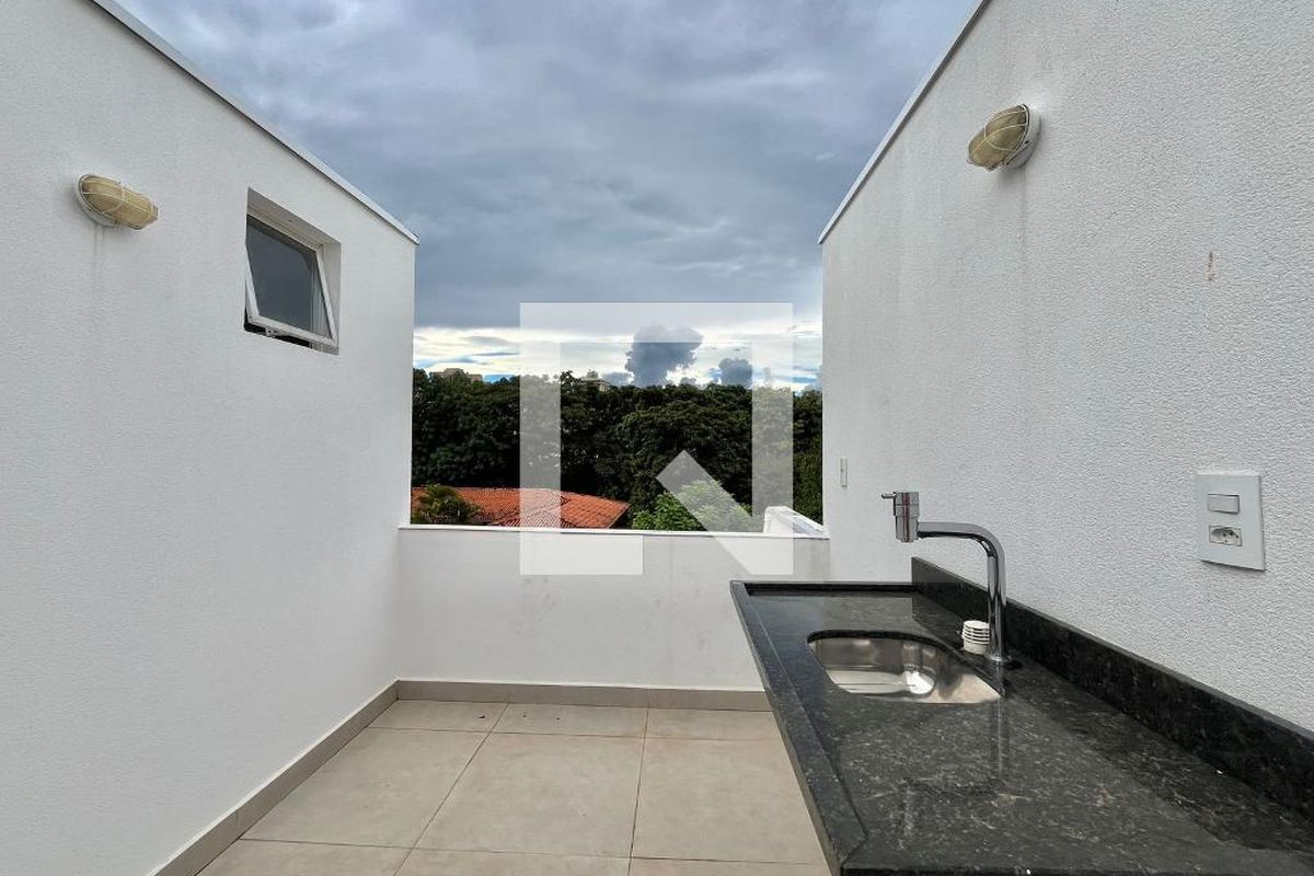 Casa à Venda - Mansões Santo Antônio, 2 Quartos,  100 m2 em , Campinas - sp | SoloBR