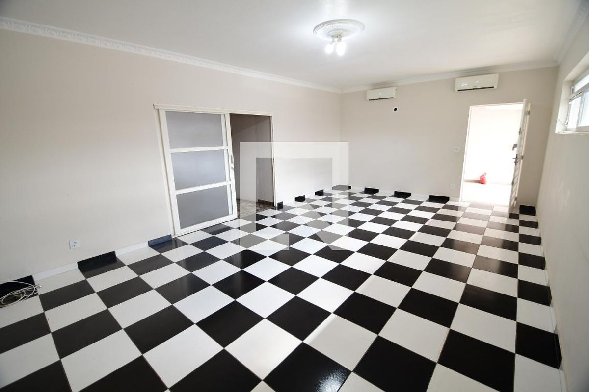 Casa à Venda - Guanabara, 3 Quartos,  250 m2 em , Campinas - sp | SoloBR