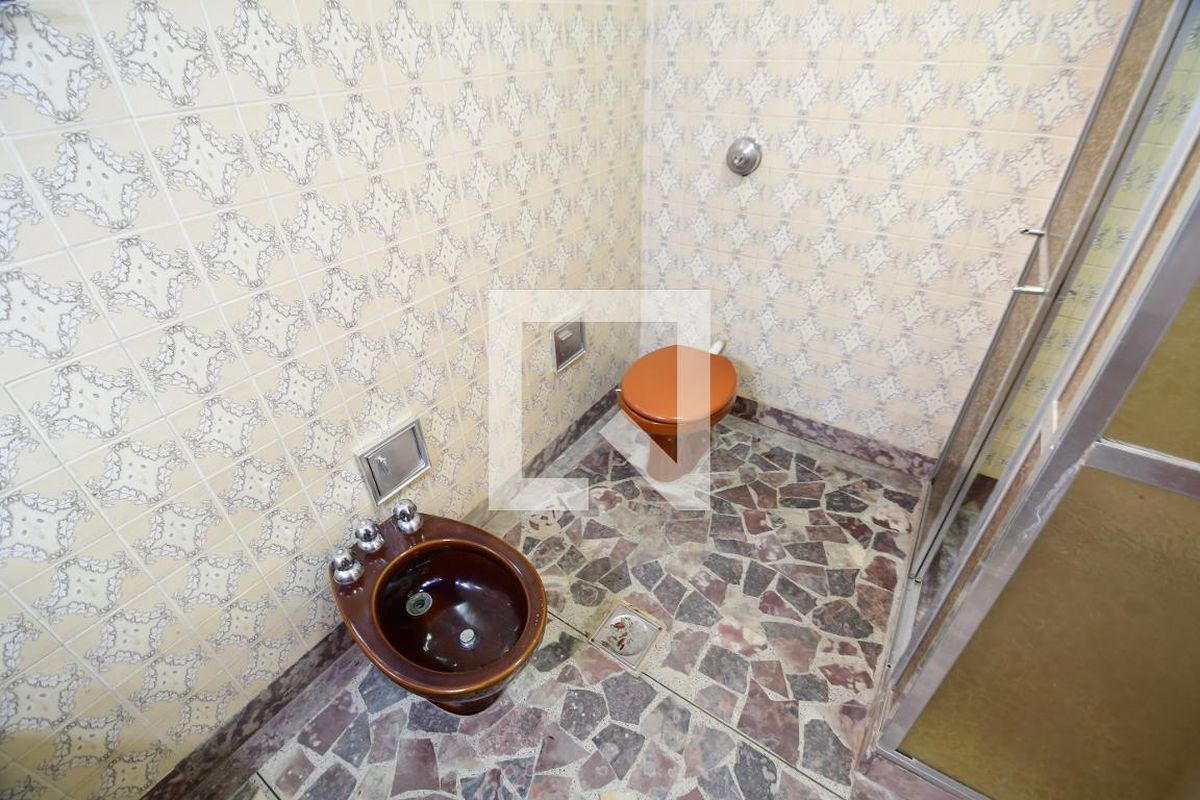 Casa à Venda - Guanabara, 3 Quartos,  250 m2 em , Campinas - sp | SoloBR