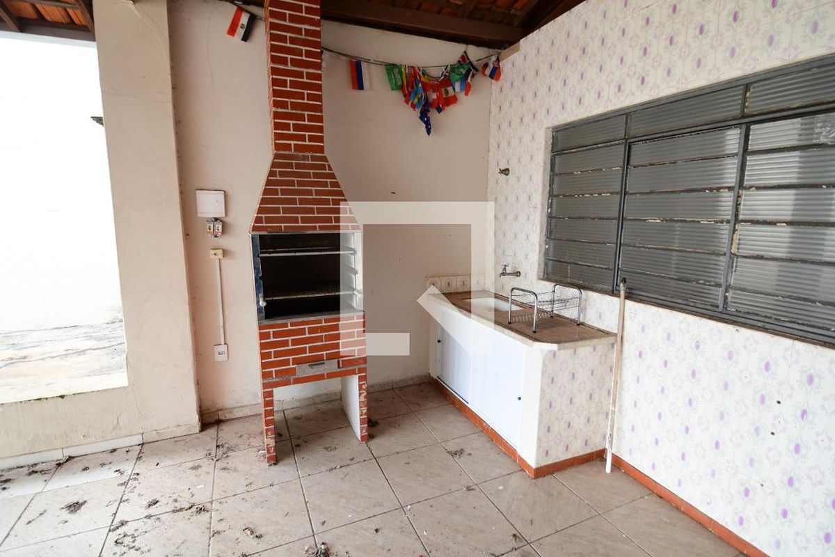 Casa à Venda - Guanabara, 3 Quartos,  250 m2 em , Campinas - sp | SoloBR