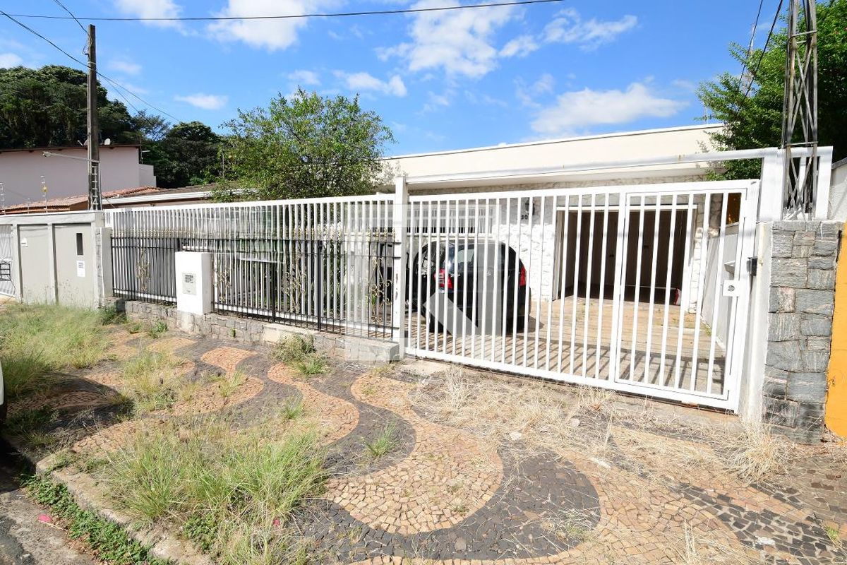 Casa à Venda - Guanabara, 3 Quartos,  250 m2 em , Campinas - sp | SoloBR