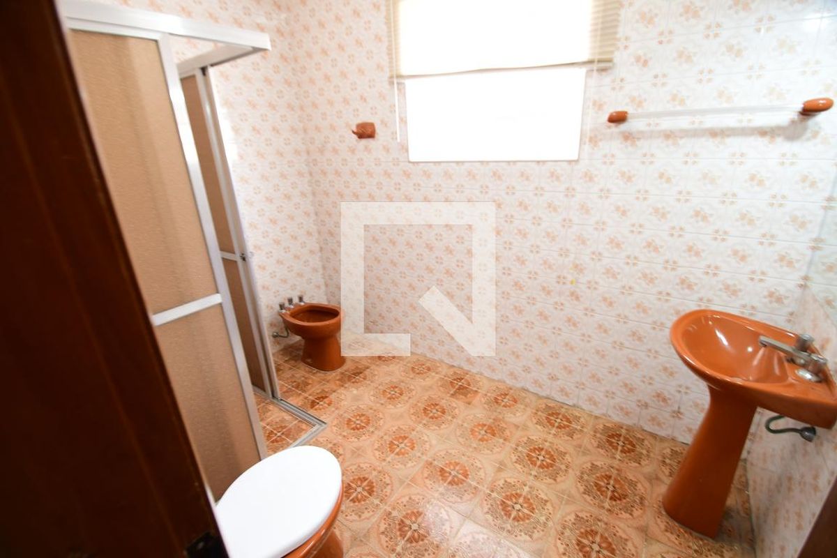Casa à Venda - Guanabara, 3 Quartos,  250 m2 em , Campinas - sp | SoloBR