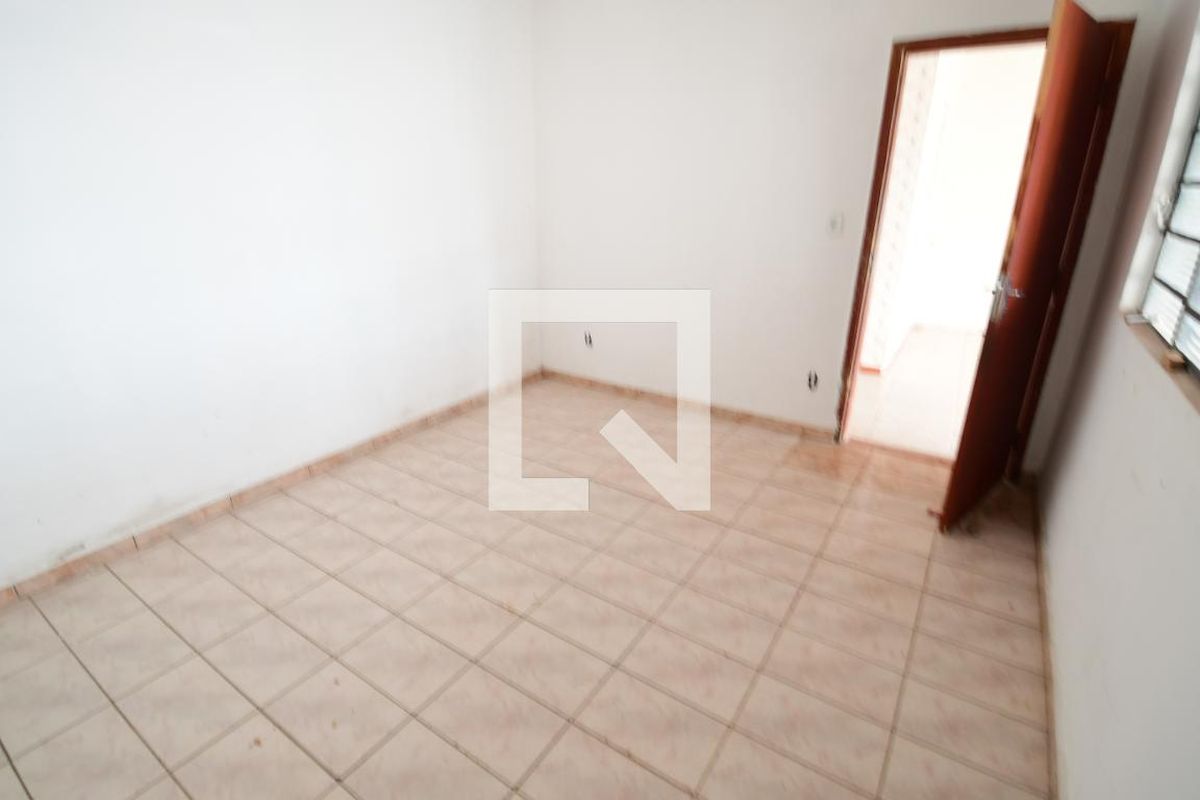 Casa à Venda - Guanabara, 3 Quartos,  250 m2 em , Campinas - sp | SoloBR