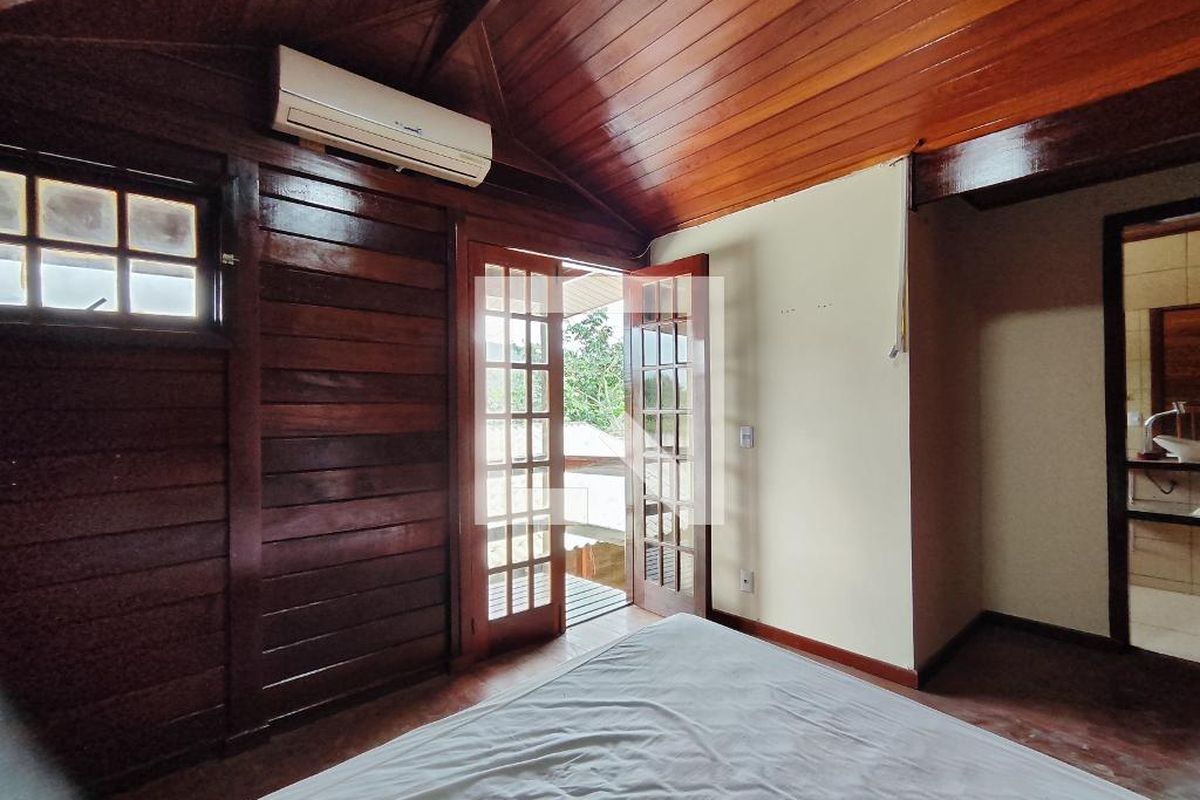 Casa, 3 quartos, 230 m² - Foto 39