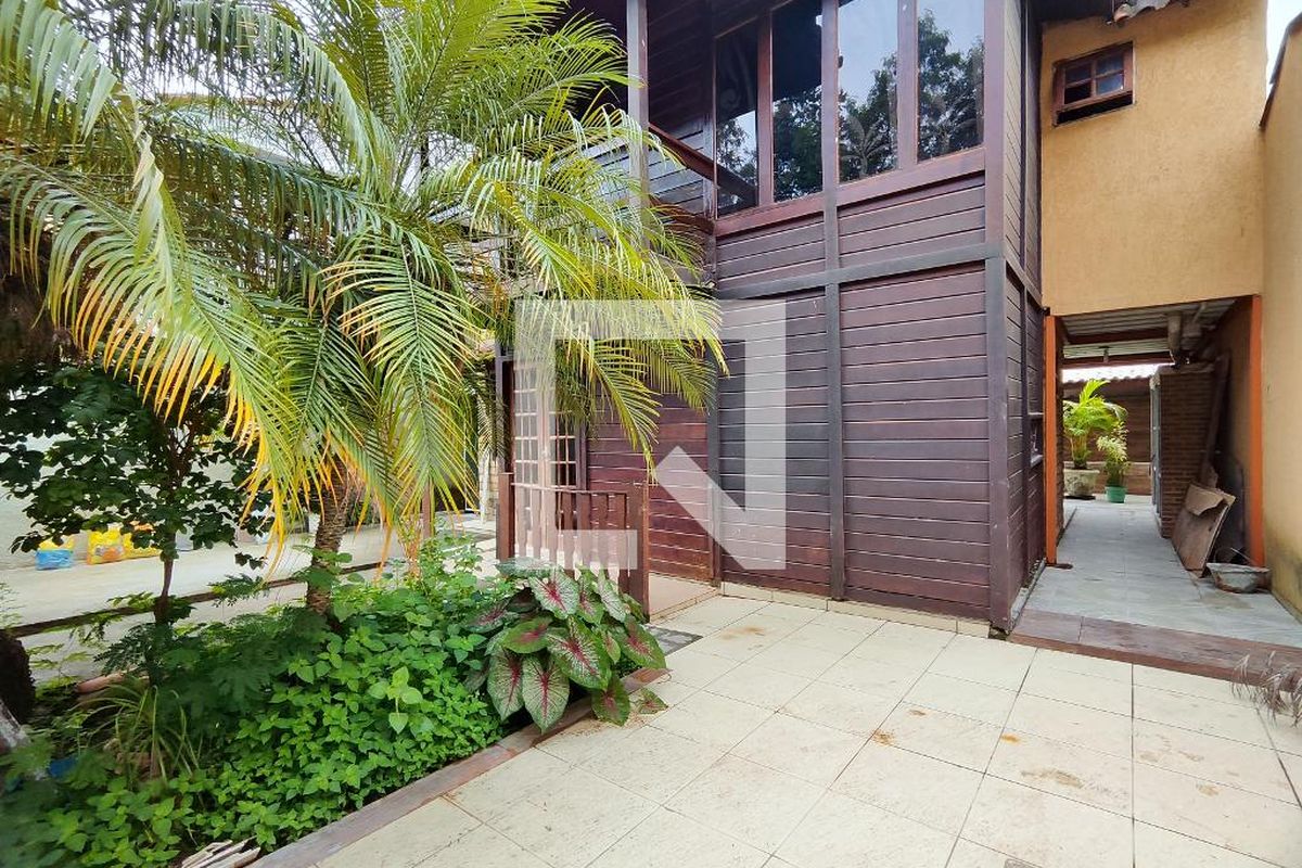 Casa, 3 quartos, 230 m² - Foto 16