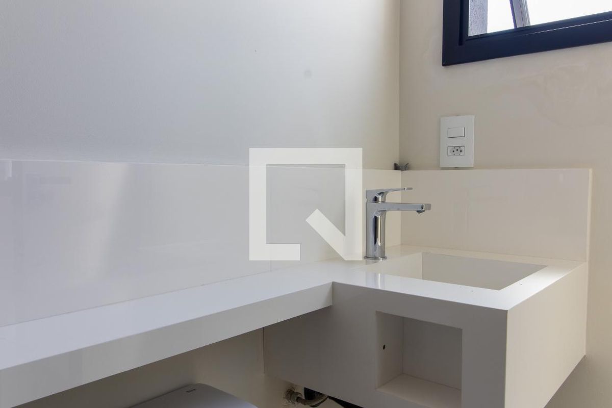 Casa à Venda - Mansões Santo Antônio, 4 Quartos,  173 m2 em , Campinas - sp | SoloBR