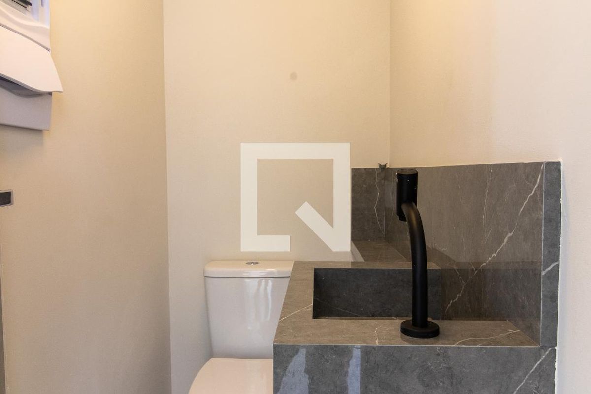 Casa à Venda - Mansões Santo Antônio, 4 Quartos,  173 m2 em , Campinas - sp | SoloBR