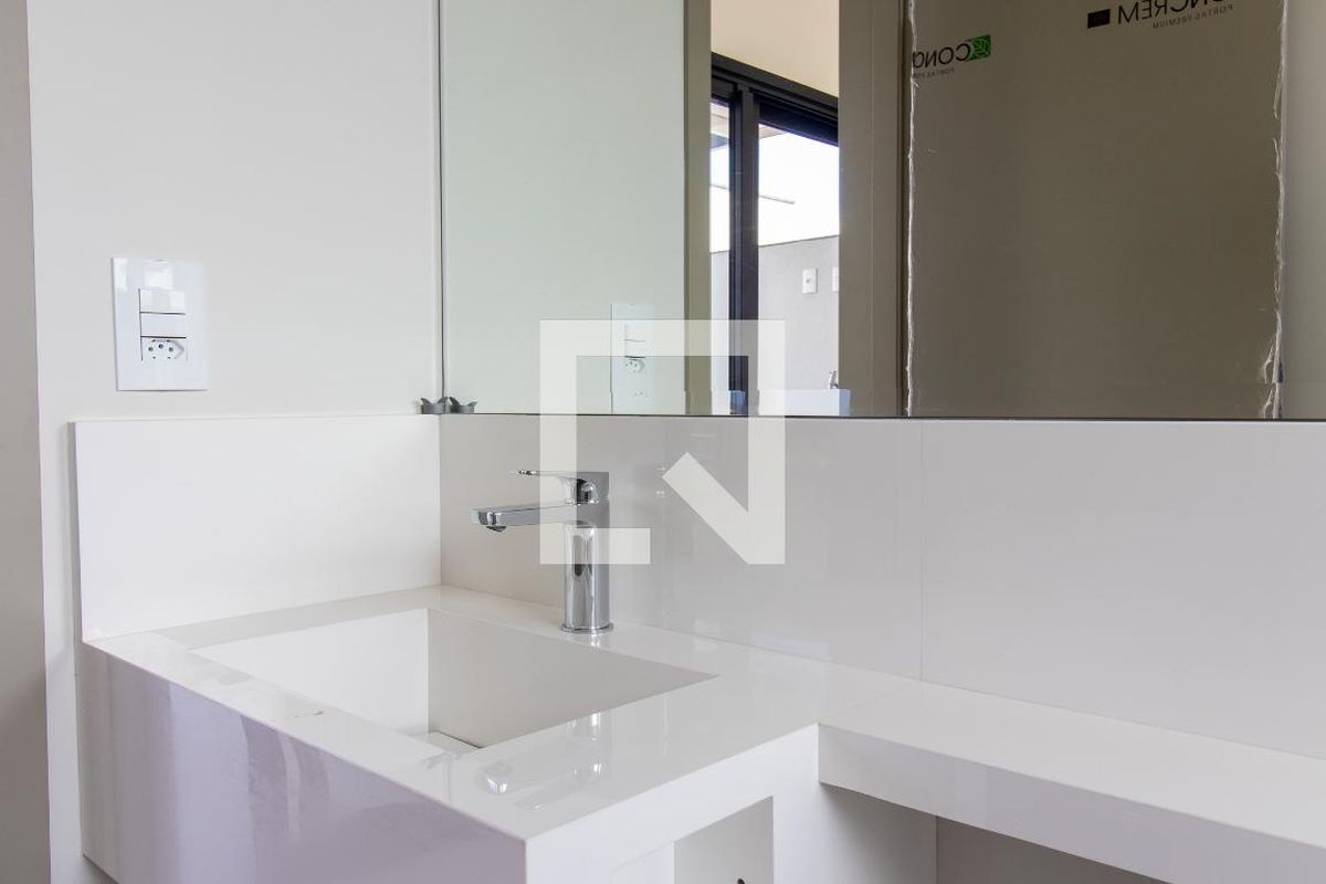 Casa à Venda - Mansões Santo Antônio, 4 Quartos,  173 m2 em , Campinas - sp | SoloBR