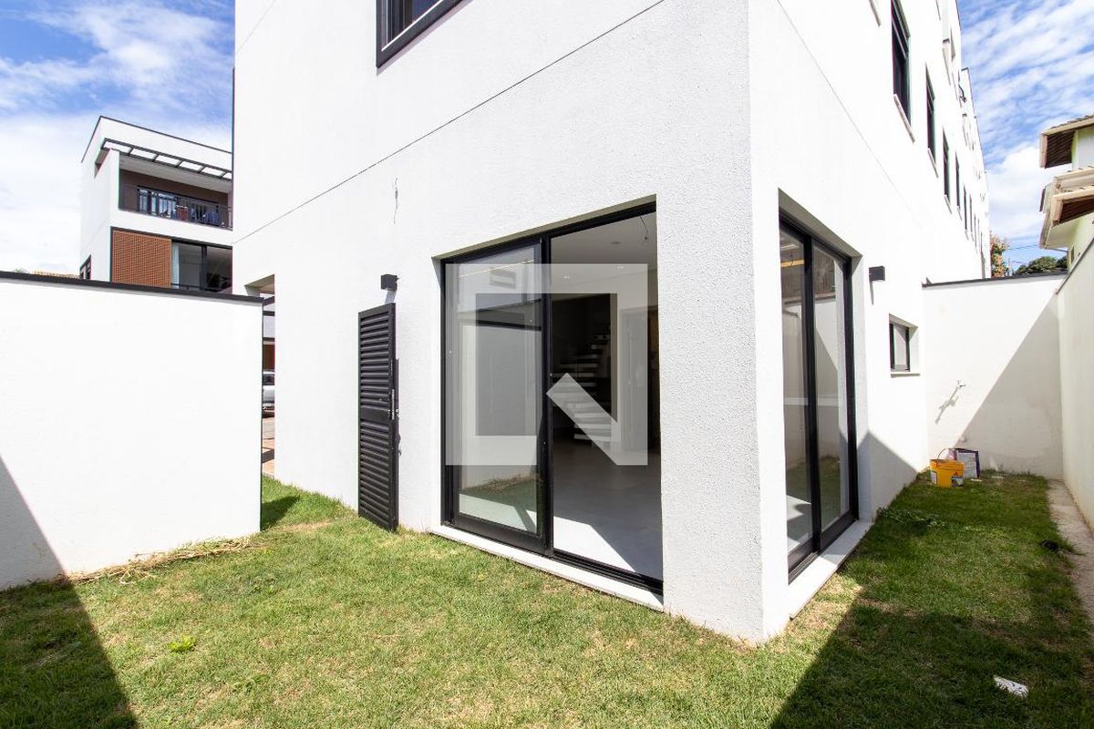 Casa à Venda - Mansões Santo Antônio, 4 Quartos,  173 m2 em , Campinas - sp | SoloBR