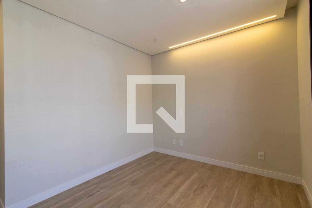 Casa à Venda - Mansões Santo Antônio, 4 Quartos,  173 m2 em , Campinas - sp | SoloBR