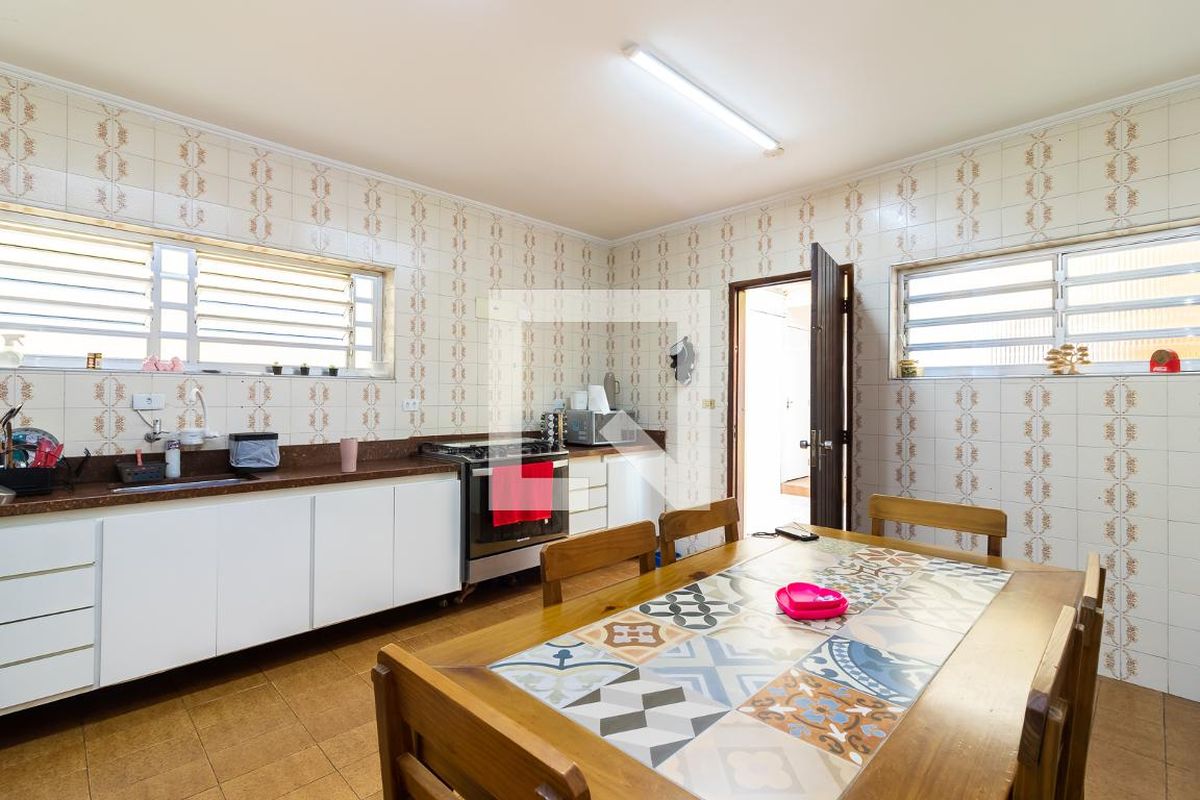 Casa, 5 quartos, 210 m² - Foto 33