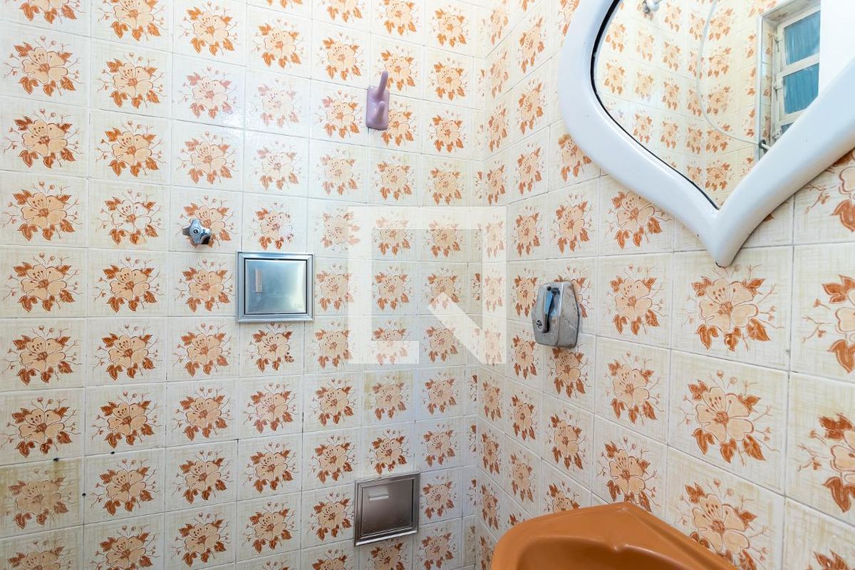 Casa, 5 quartos, 210 m² - Foto 44