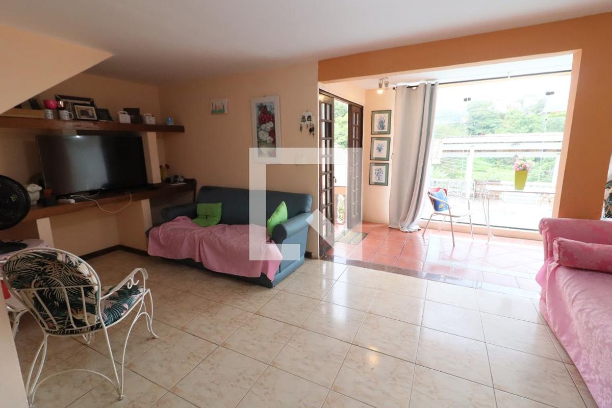 Casa, 3 quartos, 450 m² - Foto 2