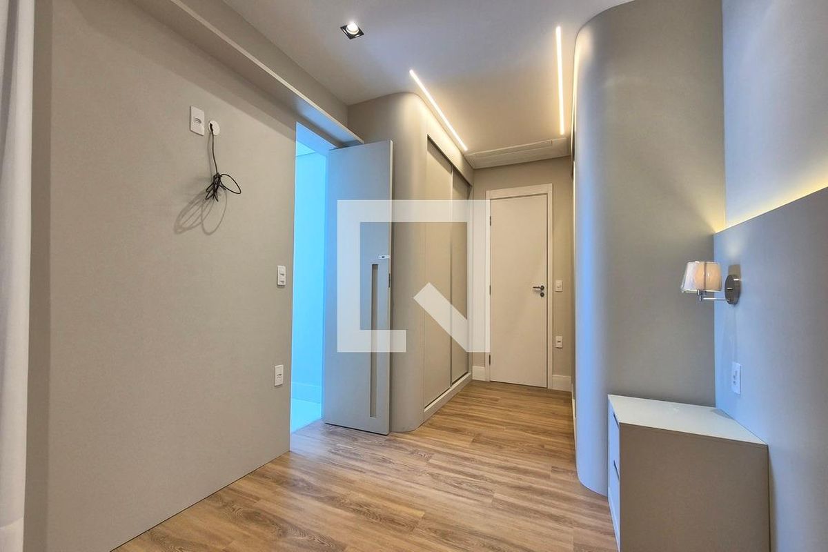 Apartamento à Venda - Cambuí, 3 Quartos,  167 m2 em , Campinas - sp | SoloBR
