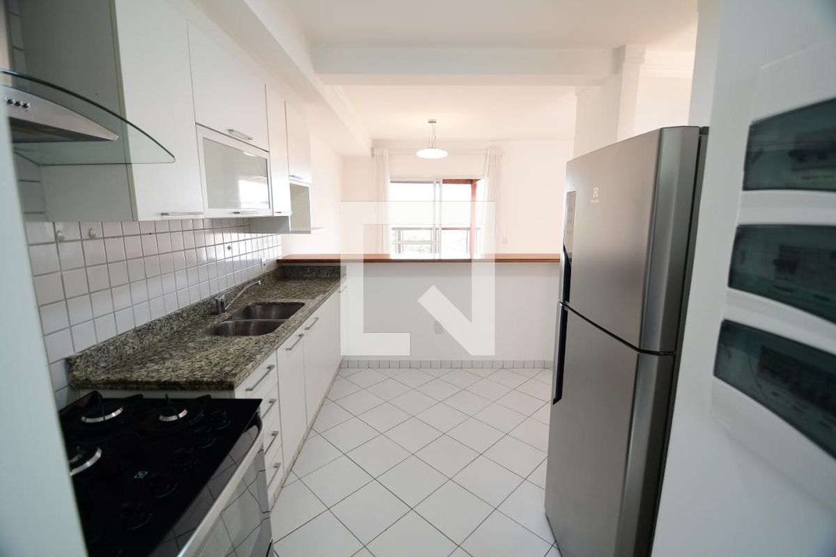Casa à Venda - Mansões Santo Antônio, 3 Quartos,  146 m2 em , Campinas - sp | SoloBR