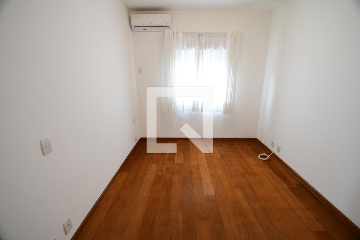 Casa à Venda - Mansões Santo Antônio, 3 Quartos,  146 m2 em , Campinas - sp | SoloBR