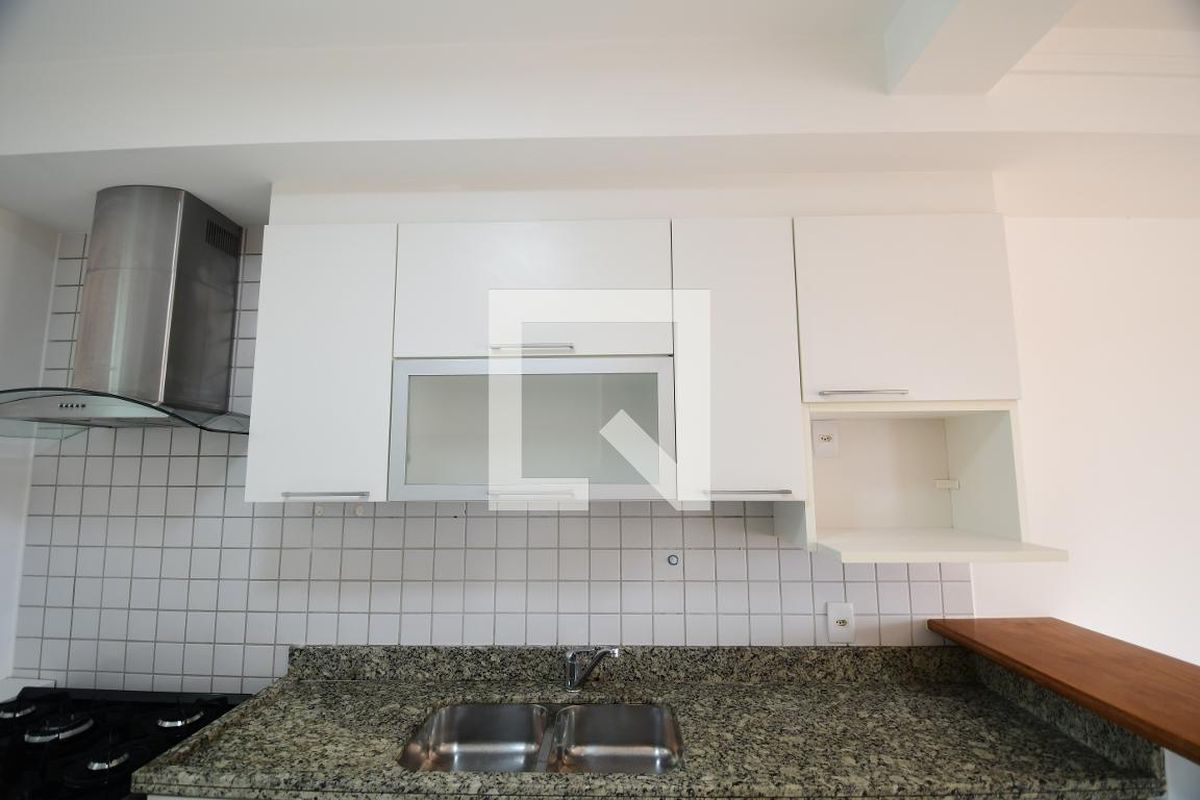Casa à Venda - Mansões Santo Antônio, 3 Quartos,  146 m2 em , Campinas - sp | SoloBR