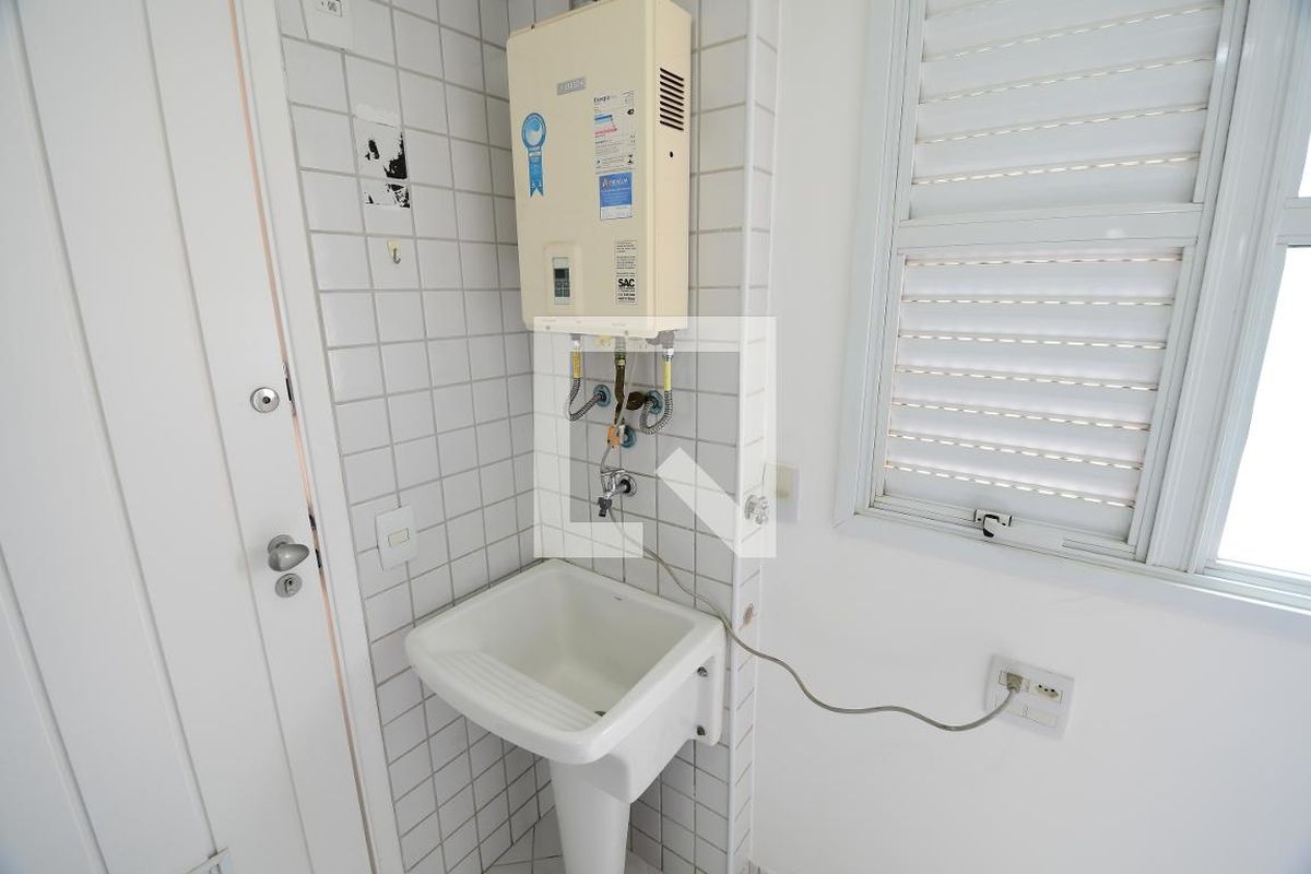 Casa à Venda - Mansões Santo Antônio, 3 Quartos,  146 m2 em , Campinas - sp | SoloBR
