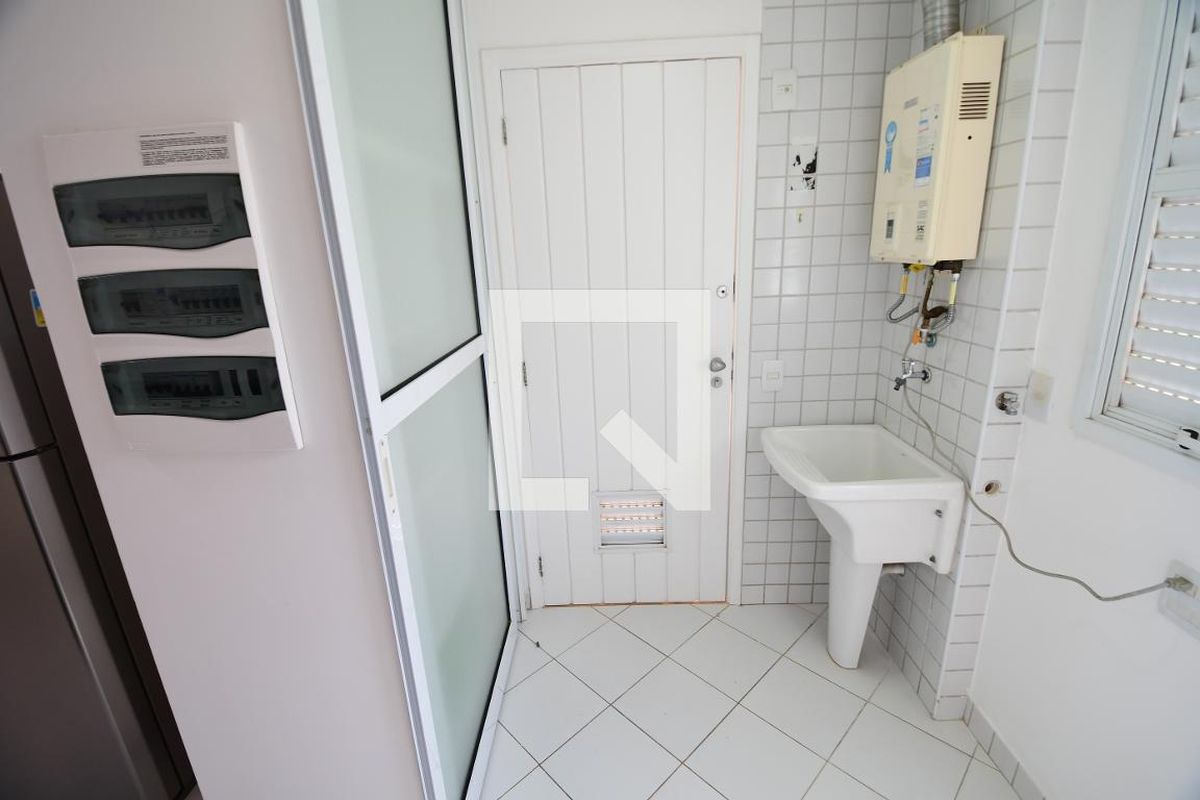 Casa à Venda - Mansões Santo Antônio, 3 Quartos,  146 m2 em , Campinas - sp | SoloBR