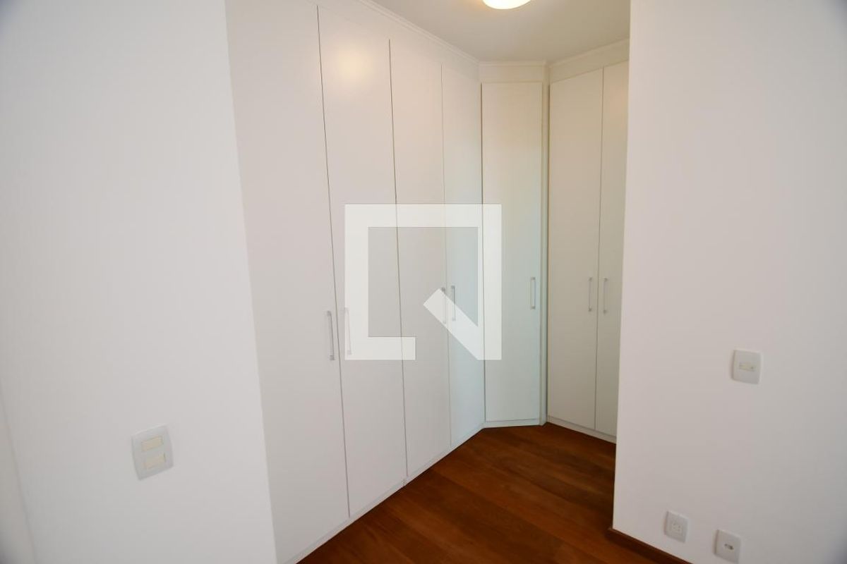 Casa à Venda - Mansões Santo Antônio, 3 Quartos,  146 m2 em , Campinas - sp | SoloBR