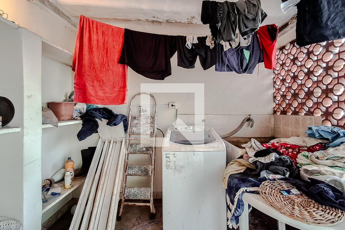 Casa, 4 quartos, 250 m² - Foto 44