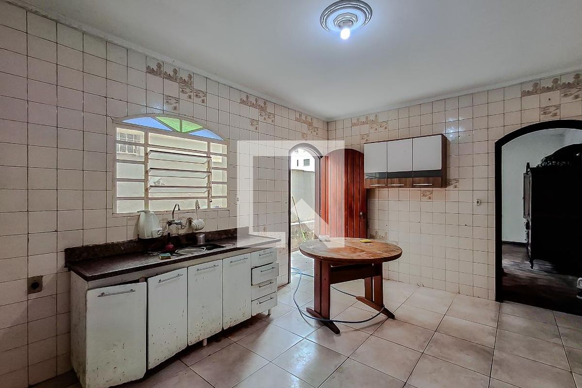 Casa, 4 quartos, 250 m² - Foto 38