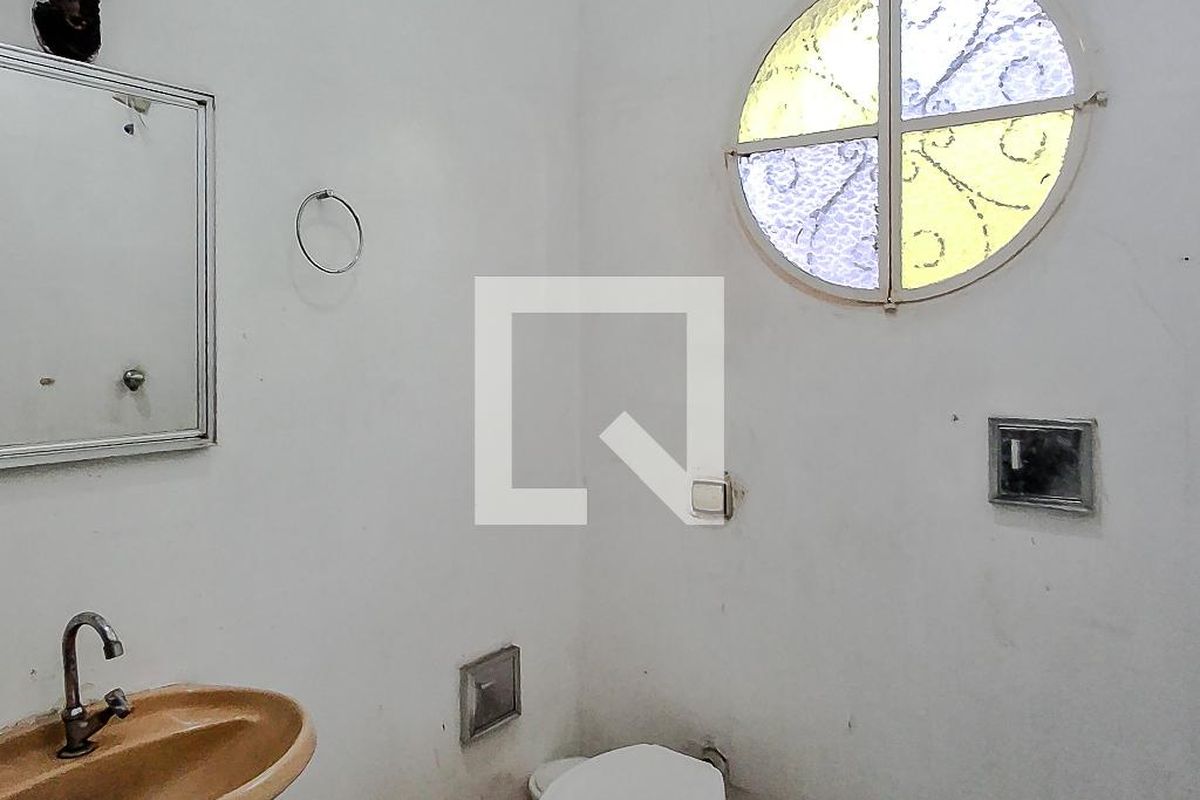 Casa, 4 quartos, 250 m² - Foto 31